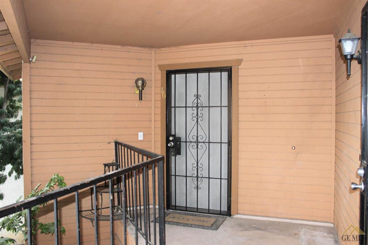 4809 Hahn Avenue - Photo 1