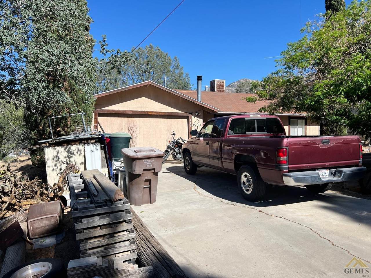 142 Salaine Drive - Photo 1