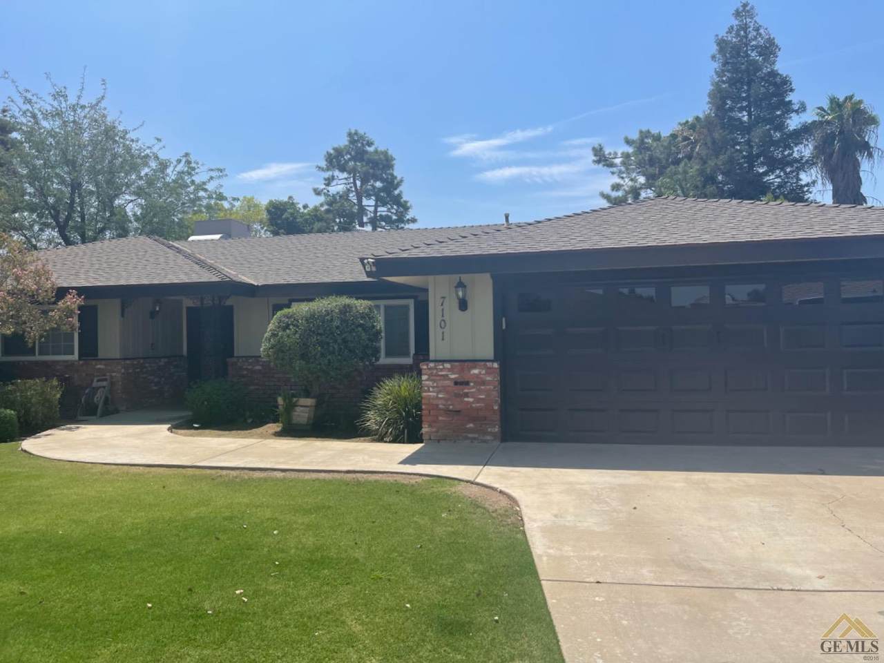 7101 Elias Avenue - Photo 1