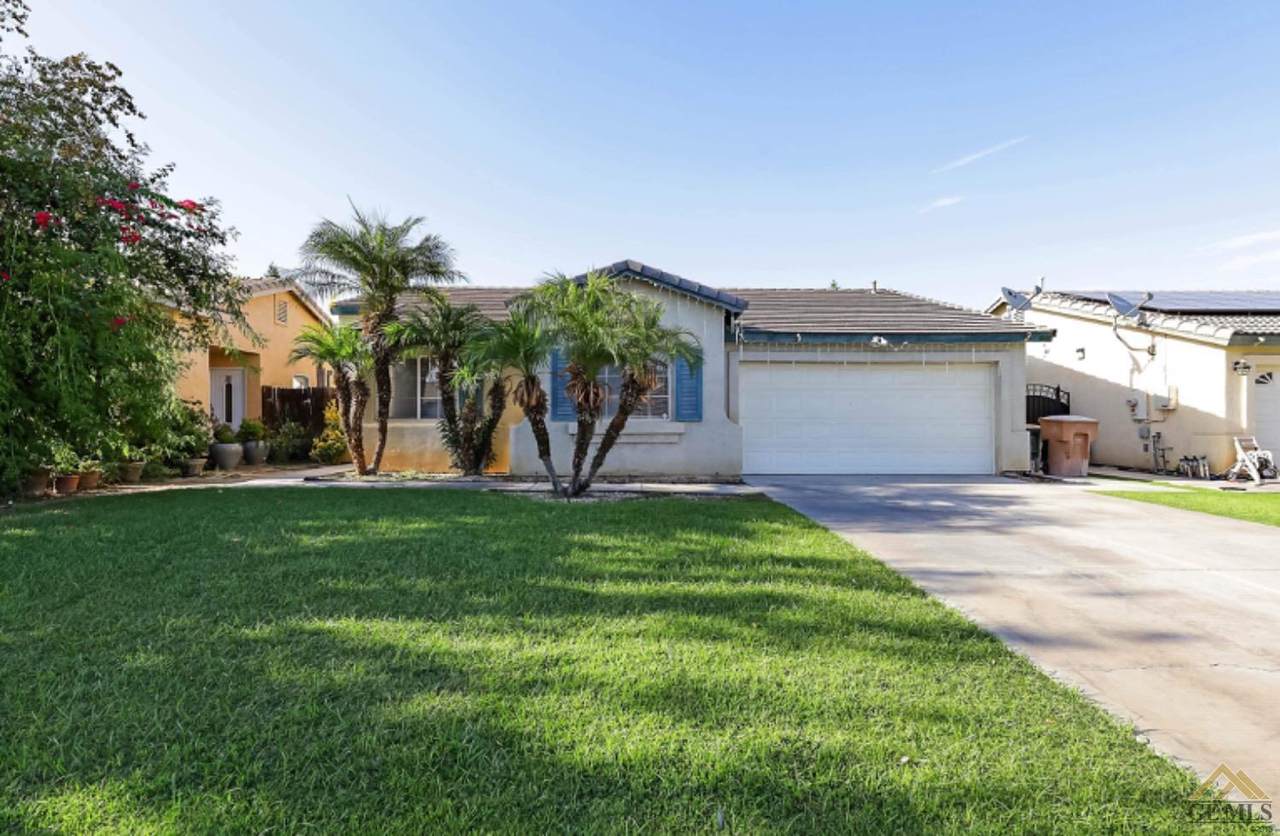 5608 Stacy Palm Court - Photo 1