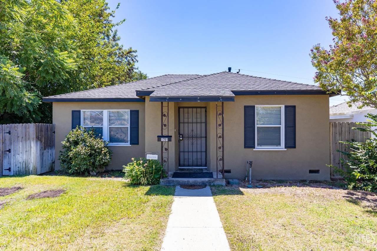 1701 Bernard Street - Photo 1