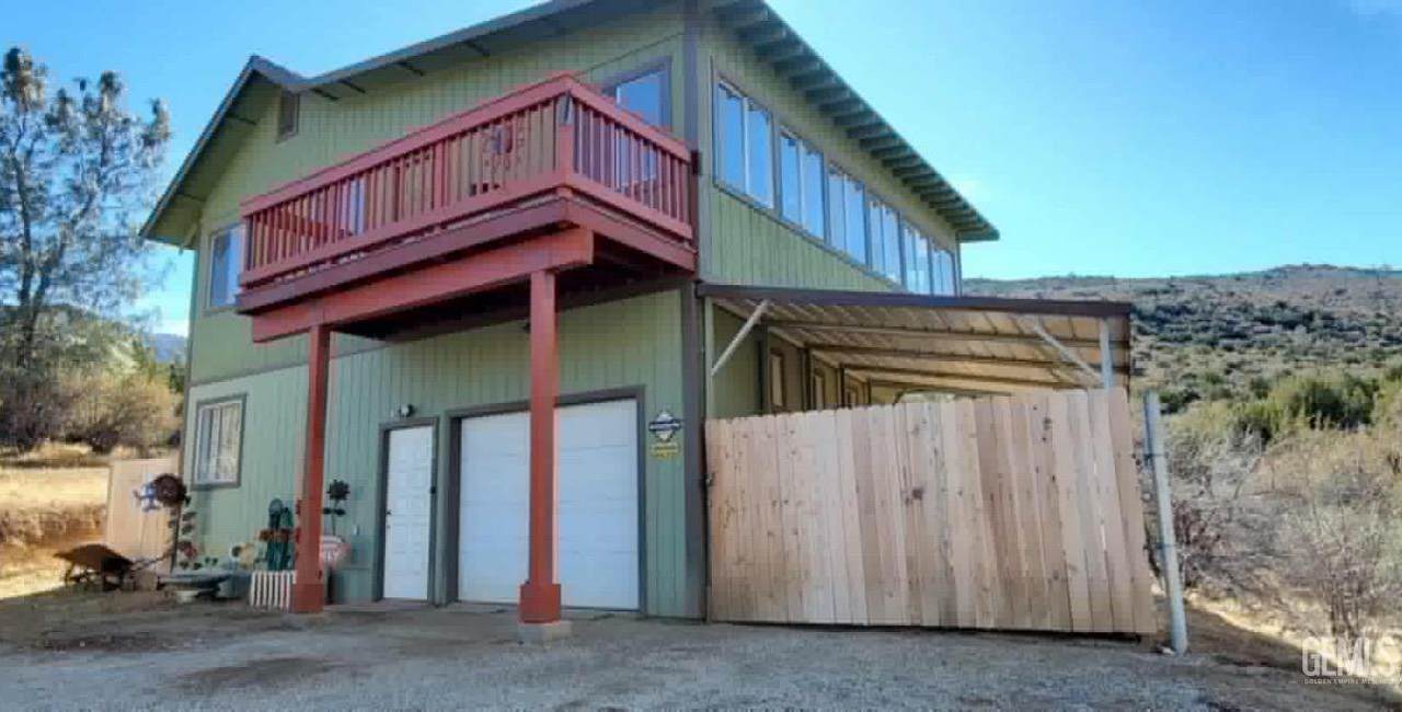 120 Linden Drive - Photo 1