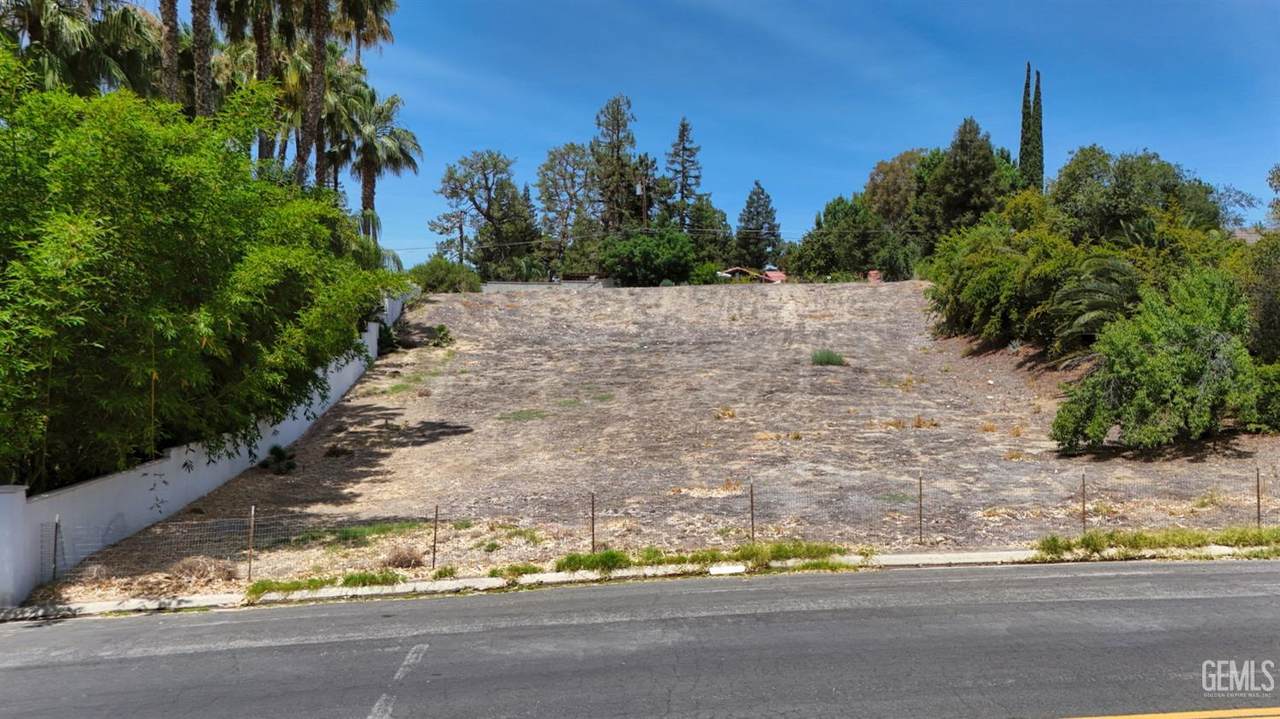 https://bt-photos.global.ssl.fastly.net/bakersfield/1280_boomver_2_202605319-2.jpg