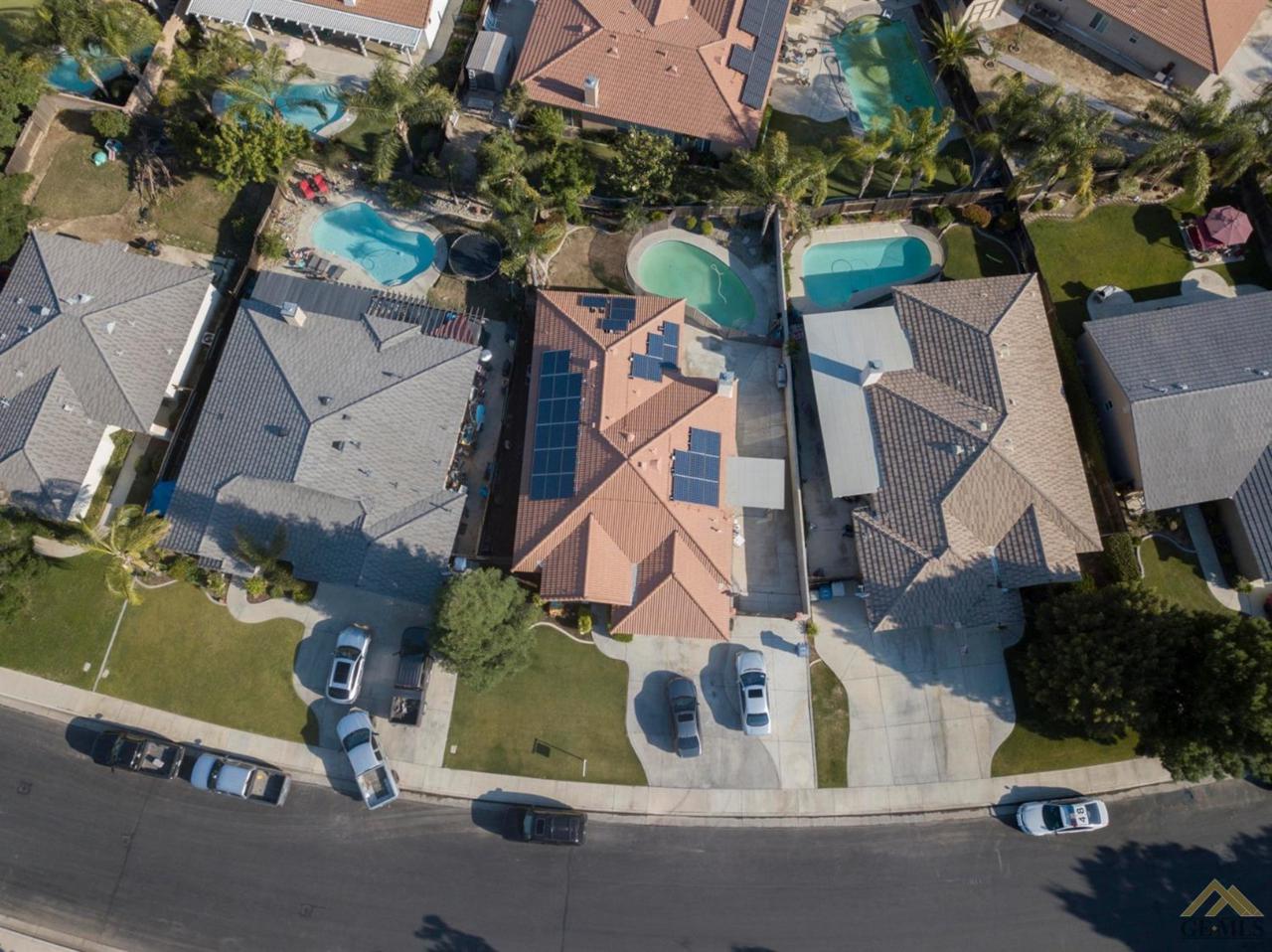 10121 Pavilion Drive - Photo 1