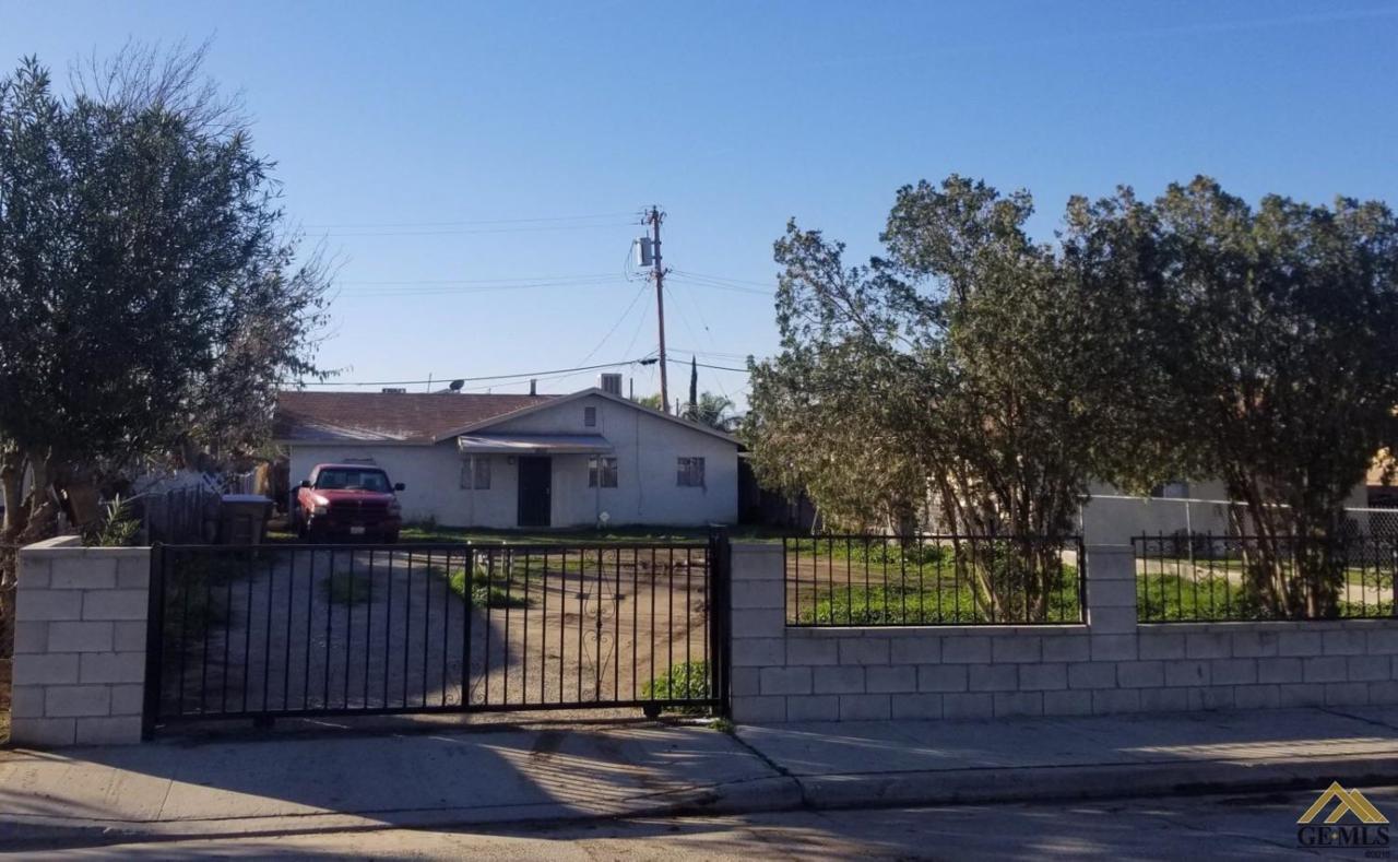 8119 Collison Street - Photo 1