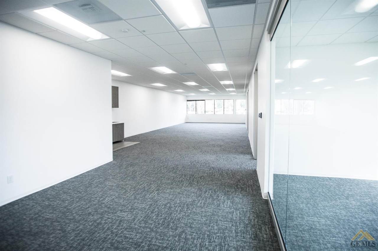 5500 Ming Avenue - Photo 1