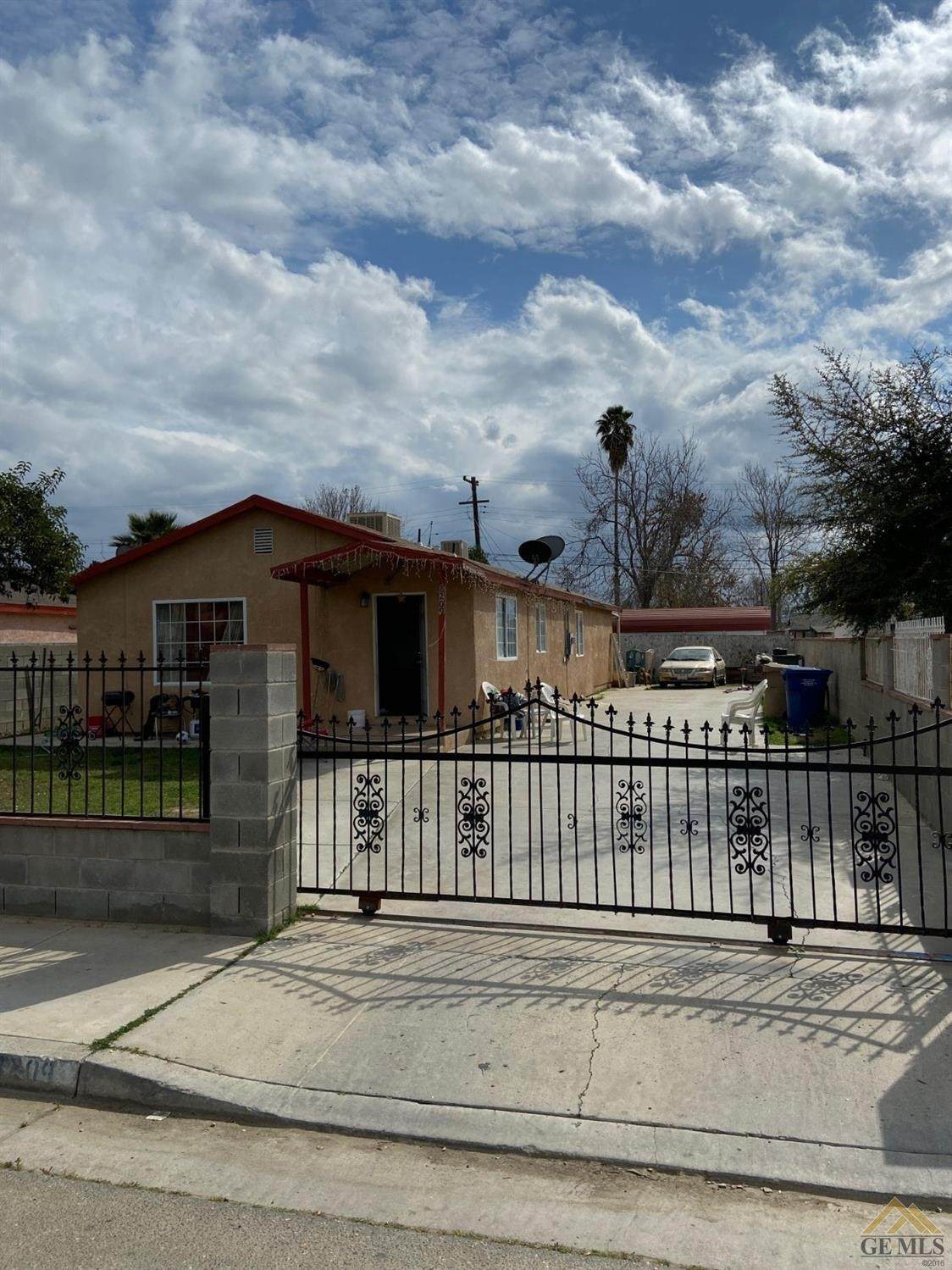 8209 Collison Street - Photo 1