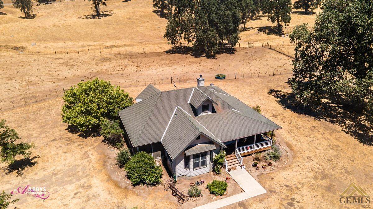 902 Pascoe Road - Photo 1