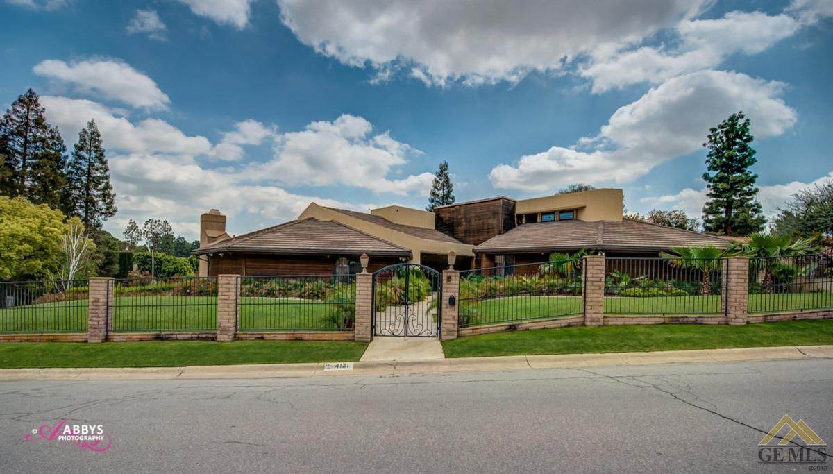 4121 Country Club Drive - Photo 1