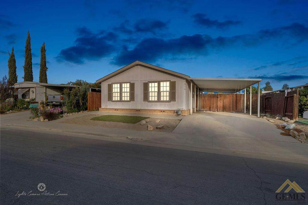 5516 Silver Creek Road - Photo 1