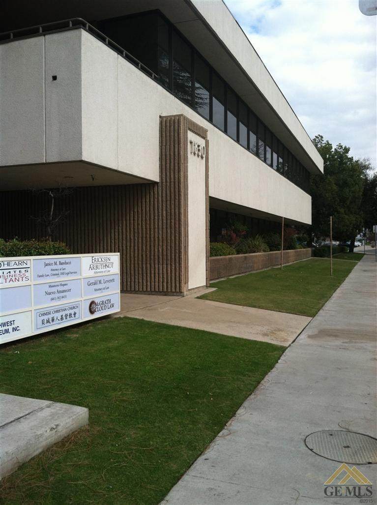 1830 Truxtun Avenue - Photo 1