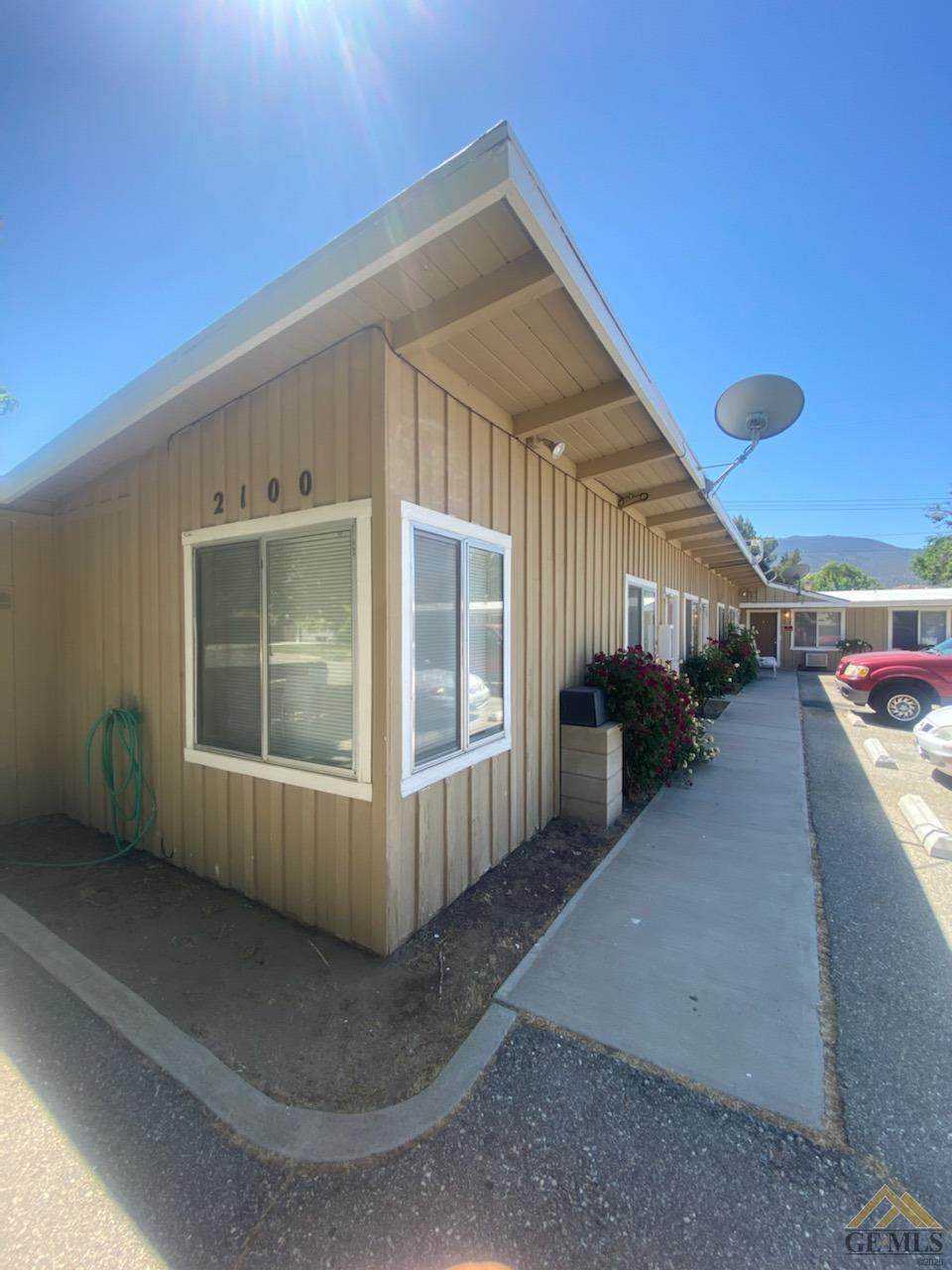 2100 Crestview Avenue - Photo 1