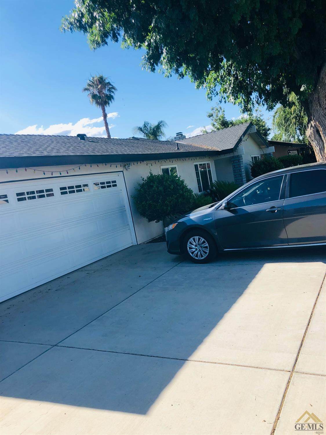263 Pine Street - Photo 1