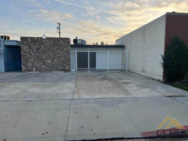 2118 F Street - Photo 1