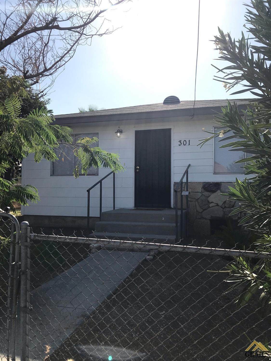 301 Mary Street - Photo 1