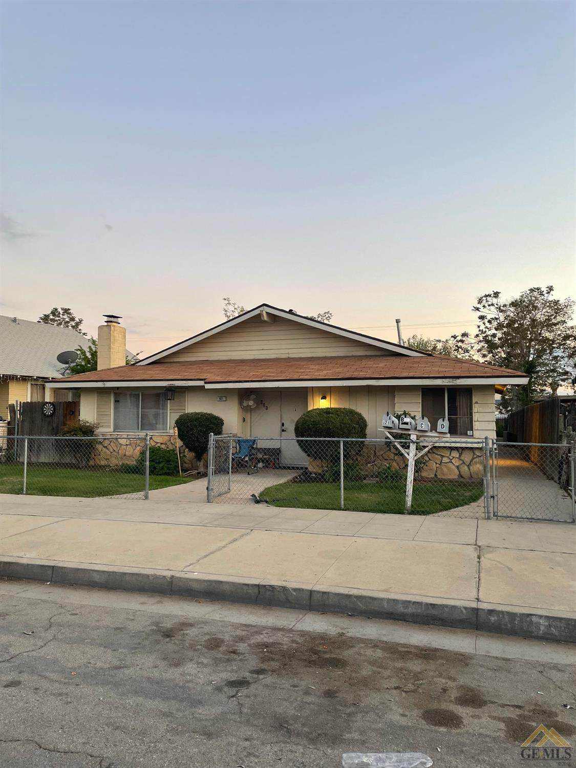 821 Oregon Street - Photo 1
