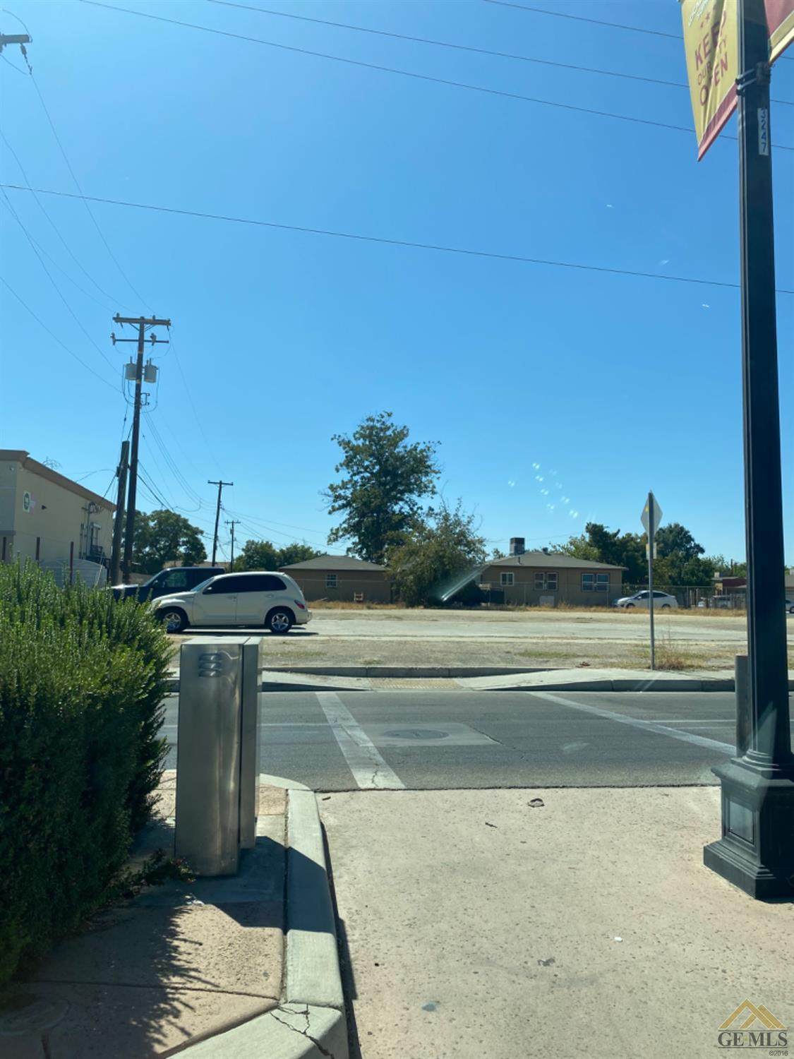 916 Dr Martin Luther King Jr Blvd - Photo 1