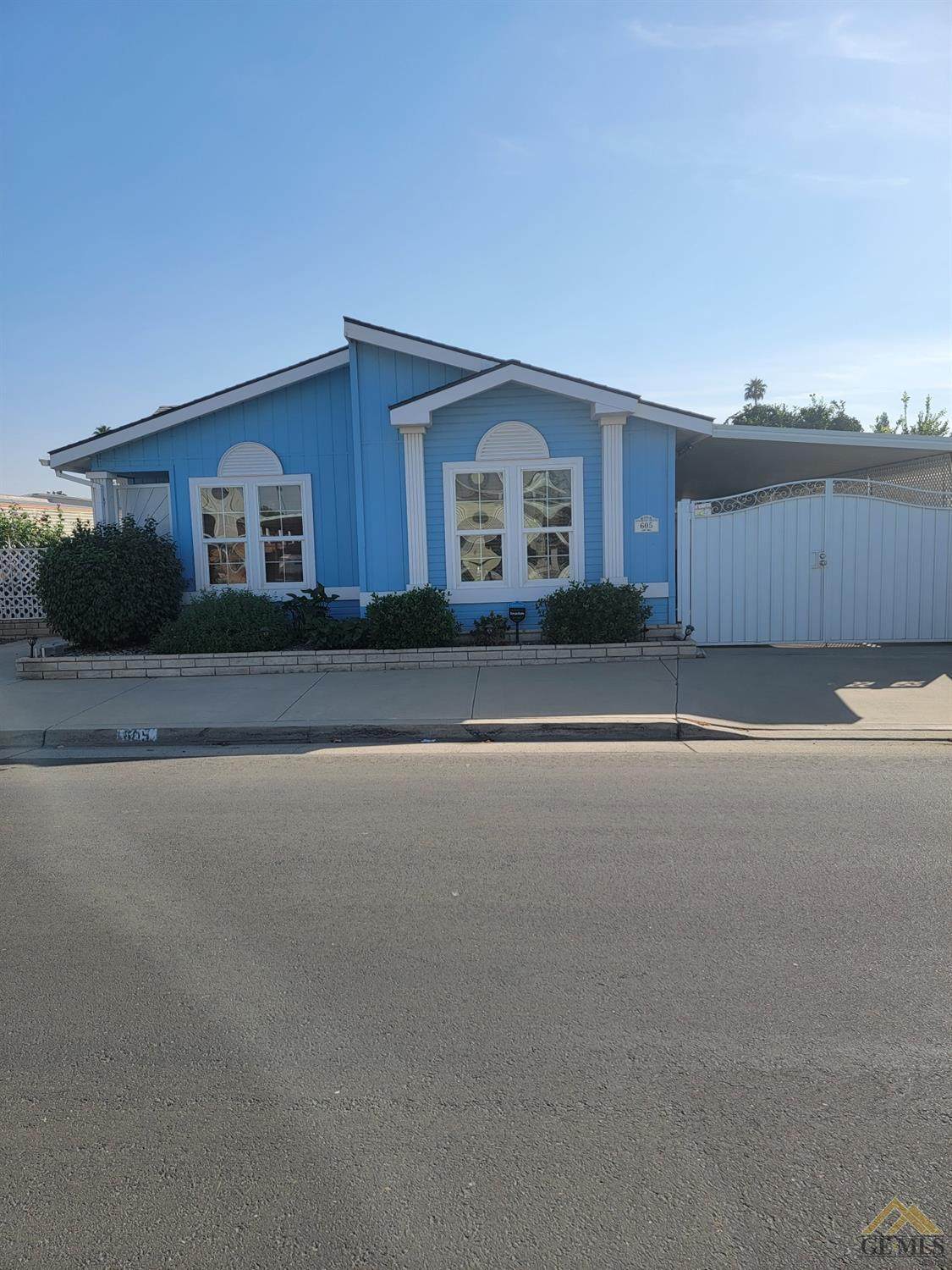 605 44th Street - Photo 1