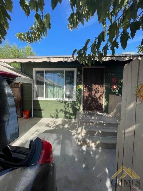 1608 Lake Street - Photo 1