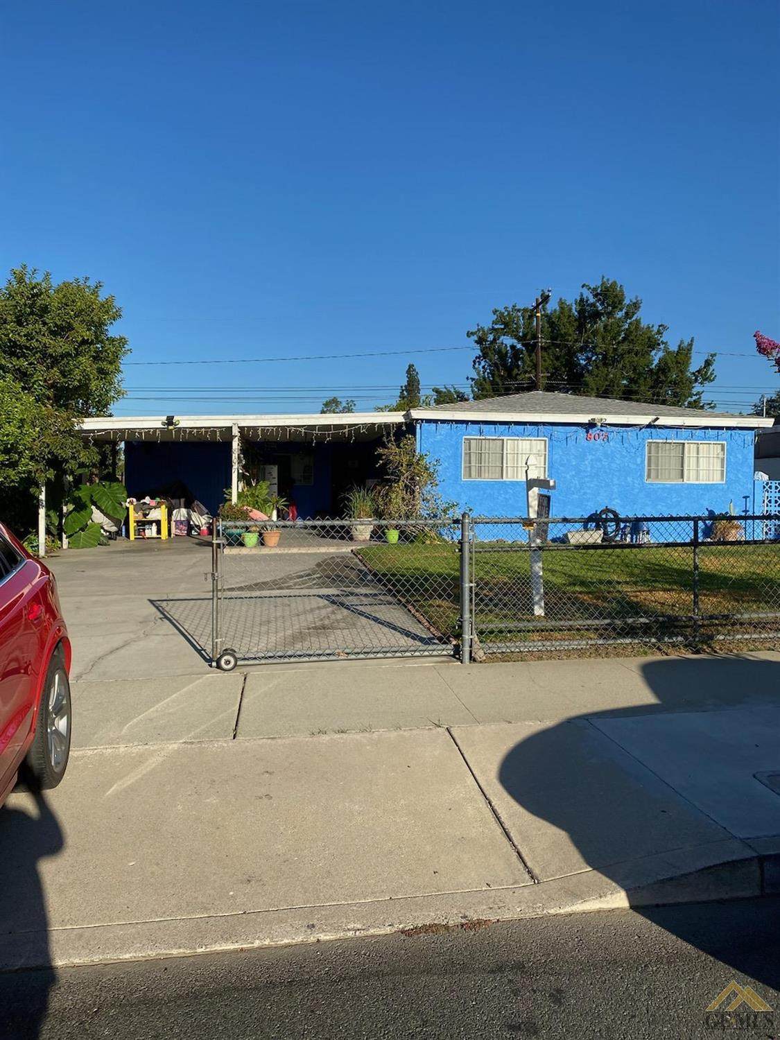 807 Alameda Avenue - Photo 1