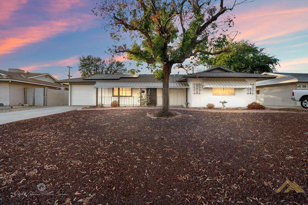 813 Hogan Way - Photo 1