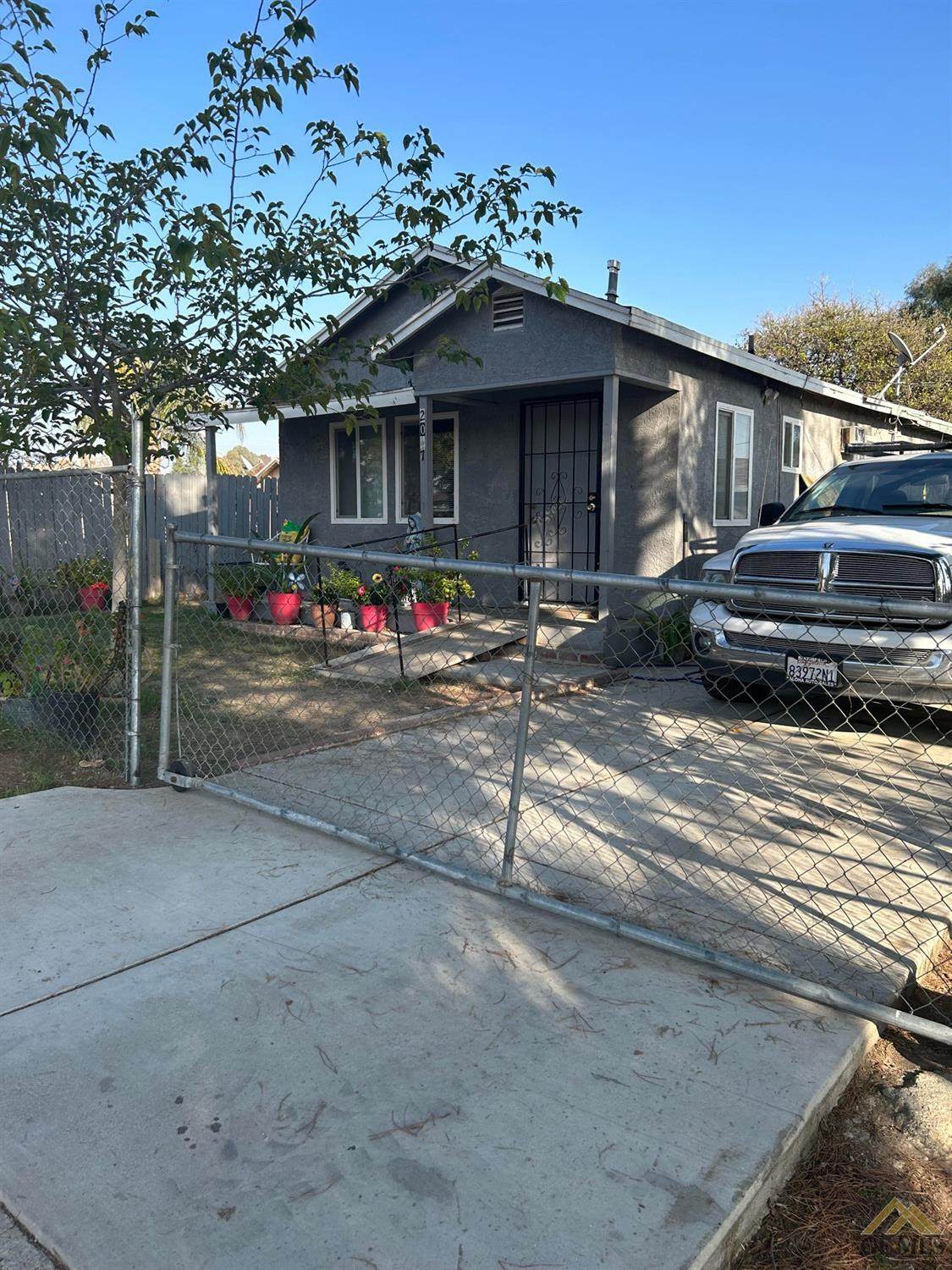 2027 Owens Street - Photo 1
