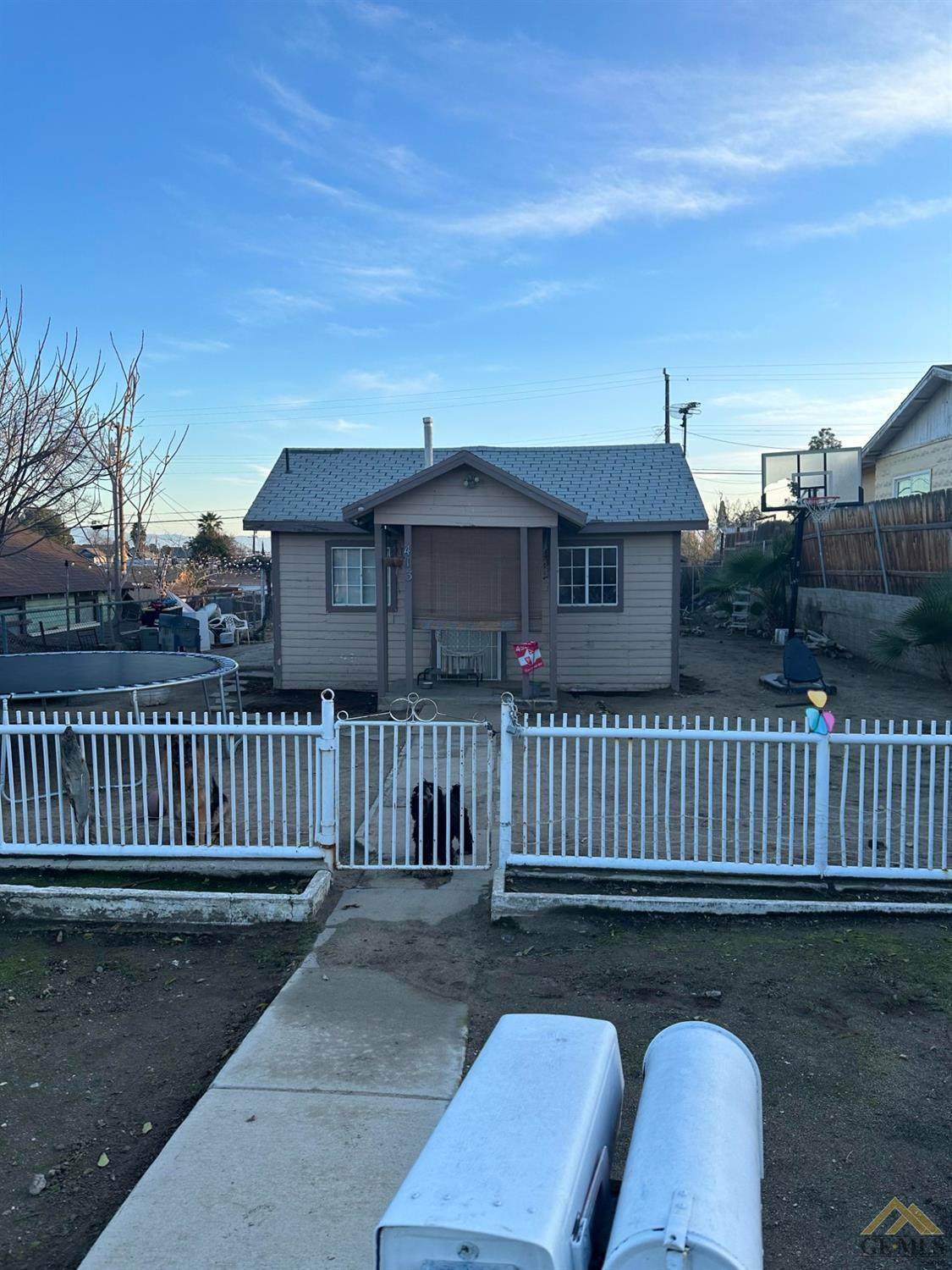 413 Crawford Street - Photo 1