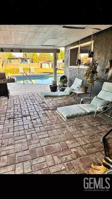 https://bt-photos.global.ssl.fastly.net/bakersfield/orig_boomver_1_202603673-2.jpg