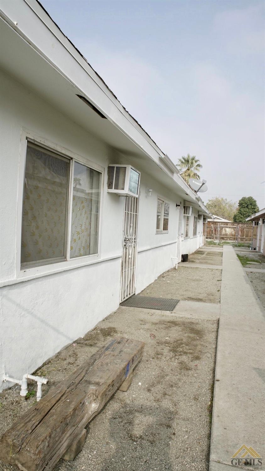 1421 Lake Street - Photo 1