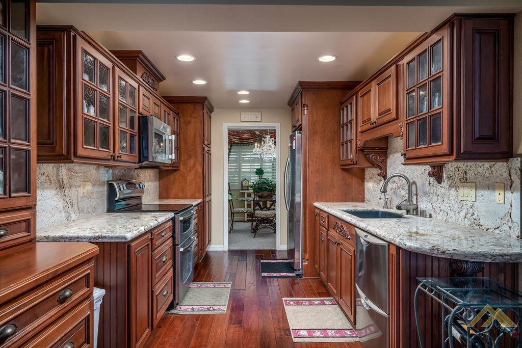 3200 El Encanto Court - Photo 1