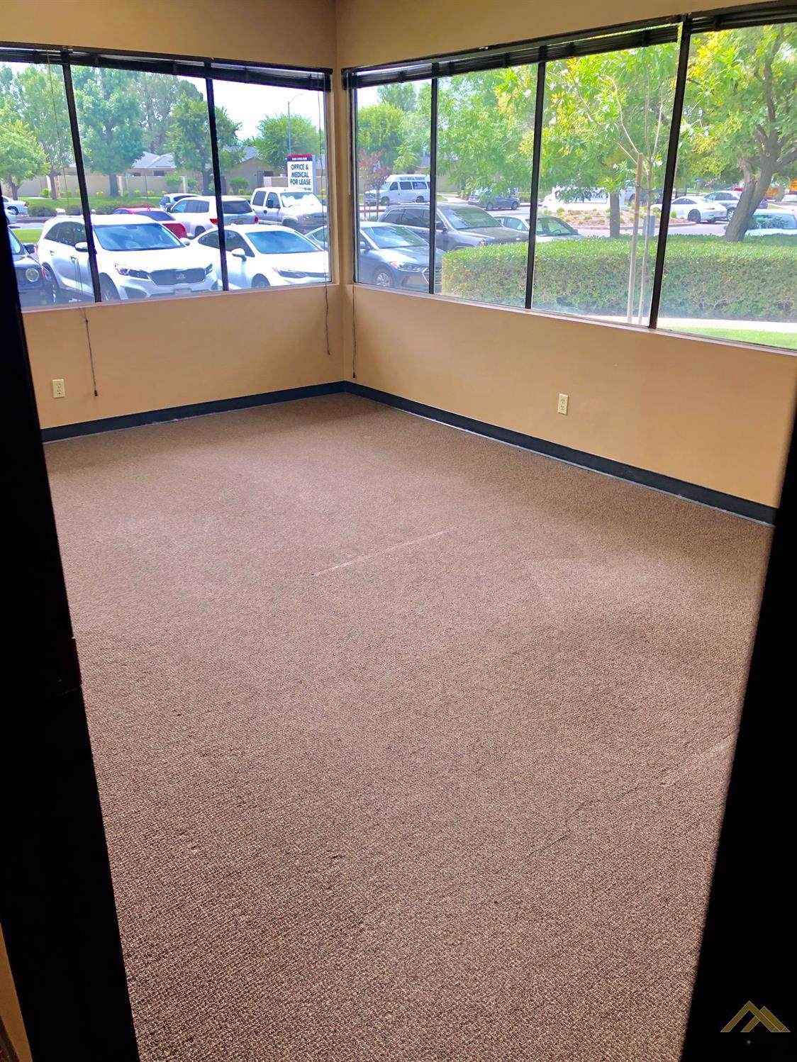 5500 Ming Avenue - Photo 1