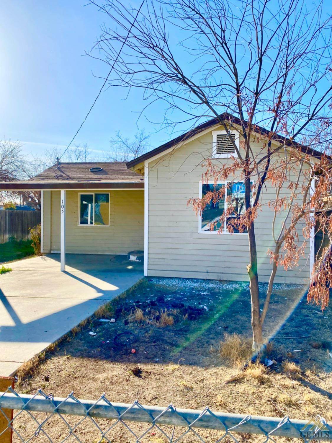 105 Plymouth Avenue - Photo 1