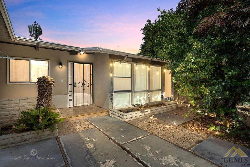 927 Panorama Drive - Photo 1