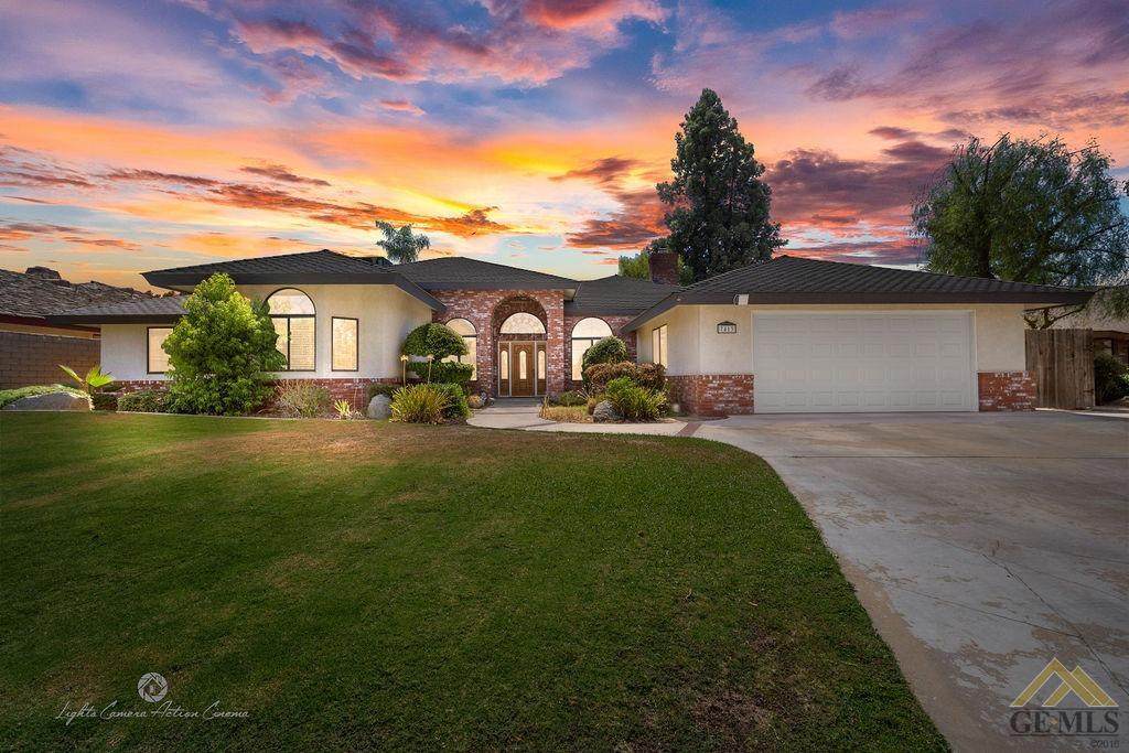 7413 Lovetta Drive - Photo 1