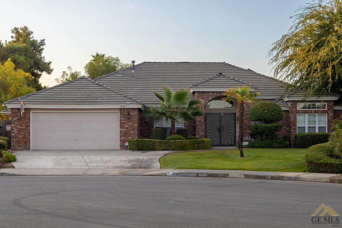 10507 Trophy Court - Photo 1