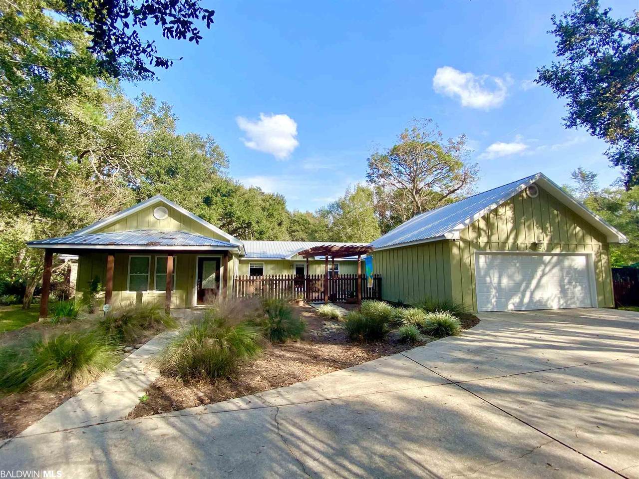 814 Greeno Road - Photo 1