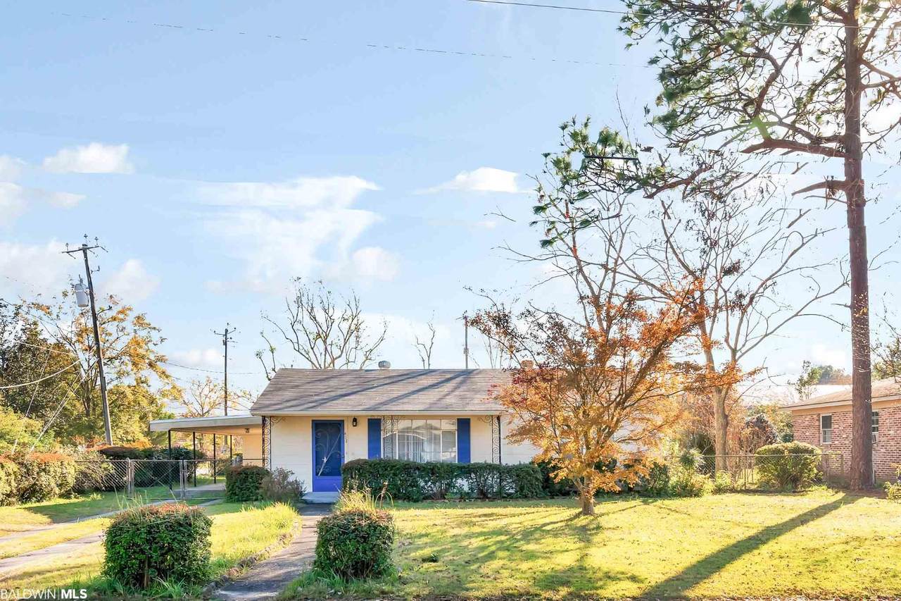 417 Myrtlewood Avenue - Photo 1