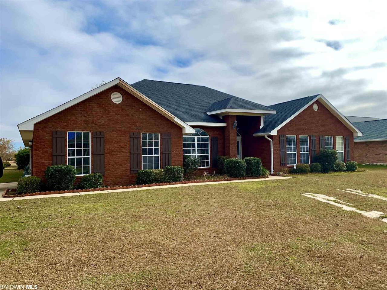 108 Pemberton Loop - Photo 1