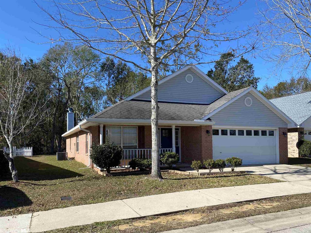 104 Vivian Loop - Photo 1