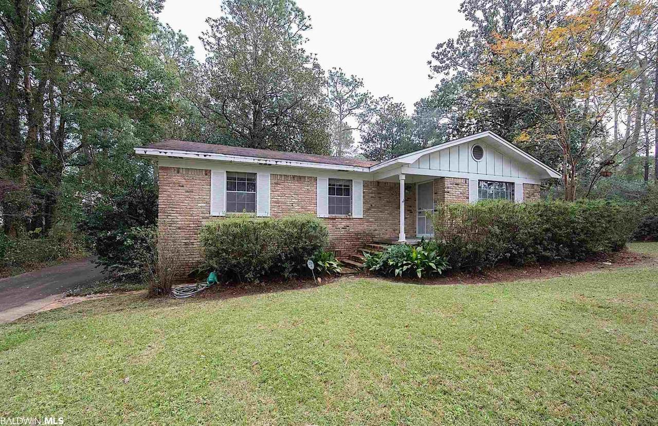 322 Blue Island Avenue - Photo 1