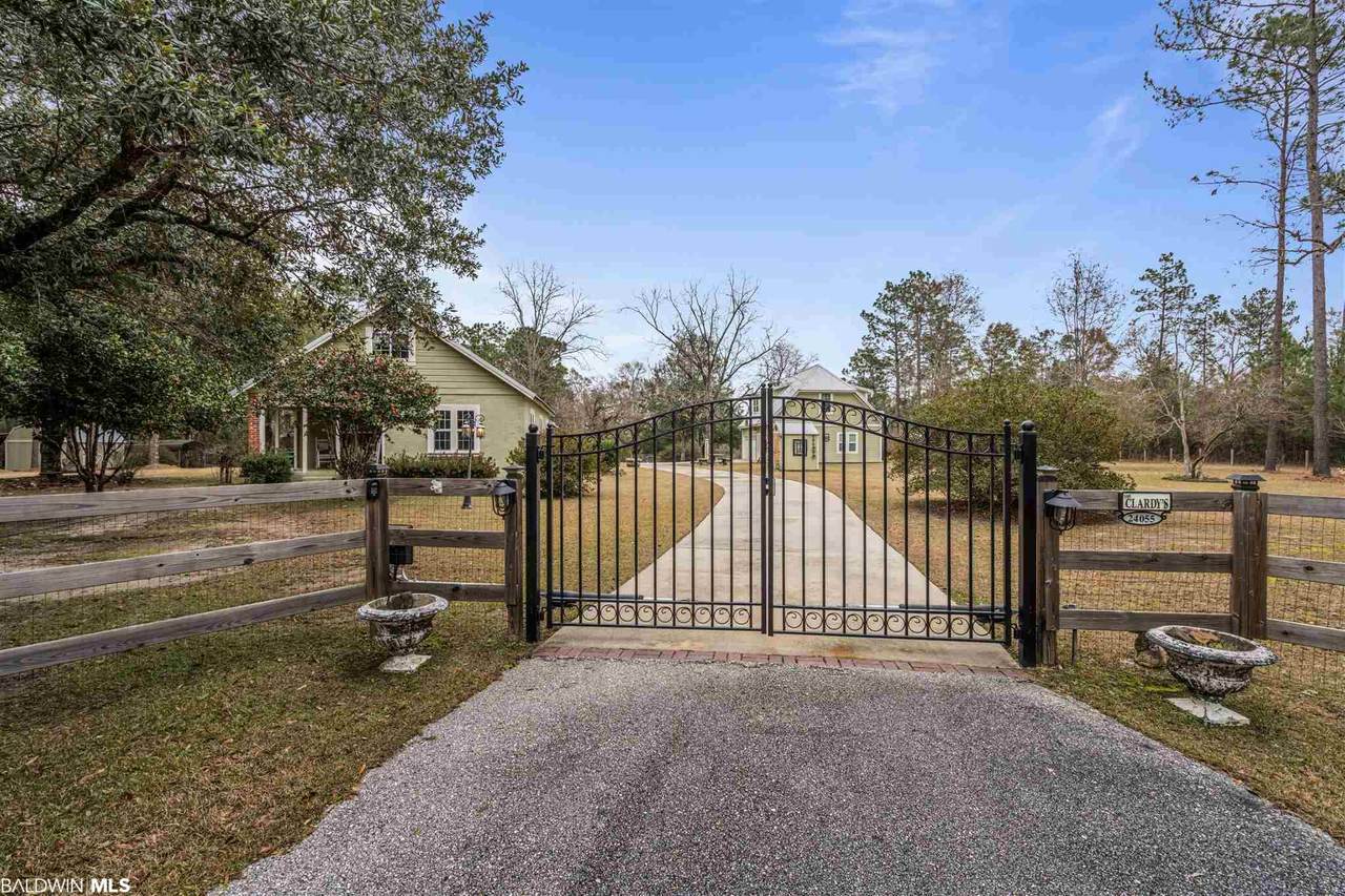 24055 Hubbard Ln - Photo 1