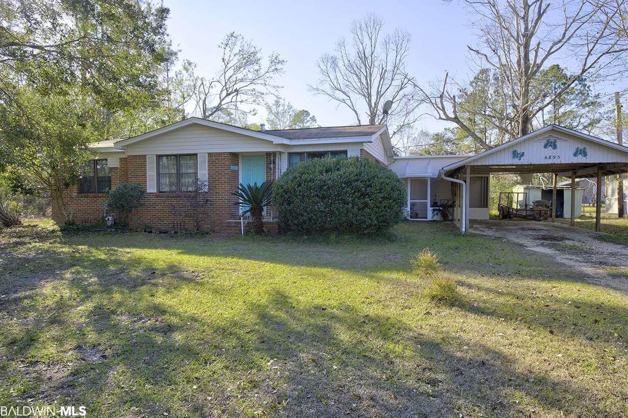 6895 Piney Woods Rd. - Photo 1