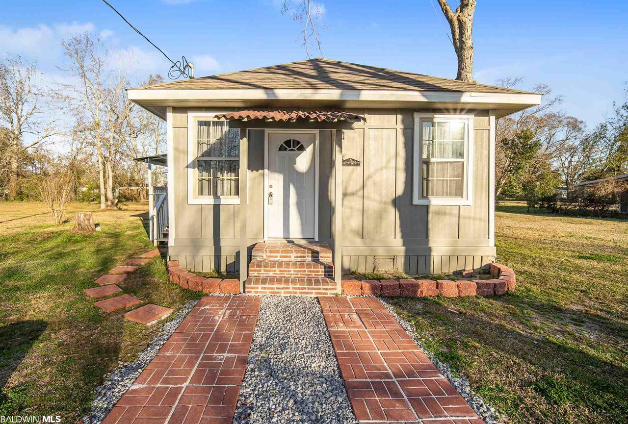 204 2nd Street - Photo 1