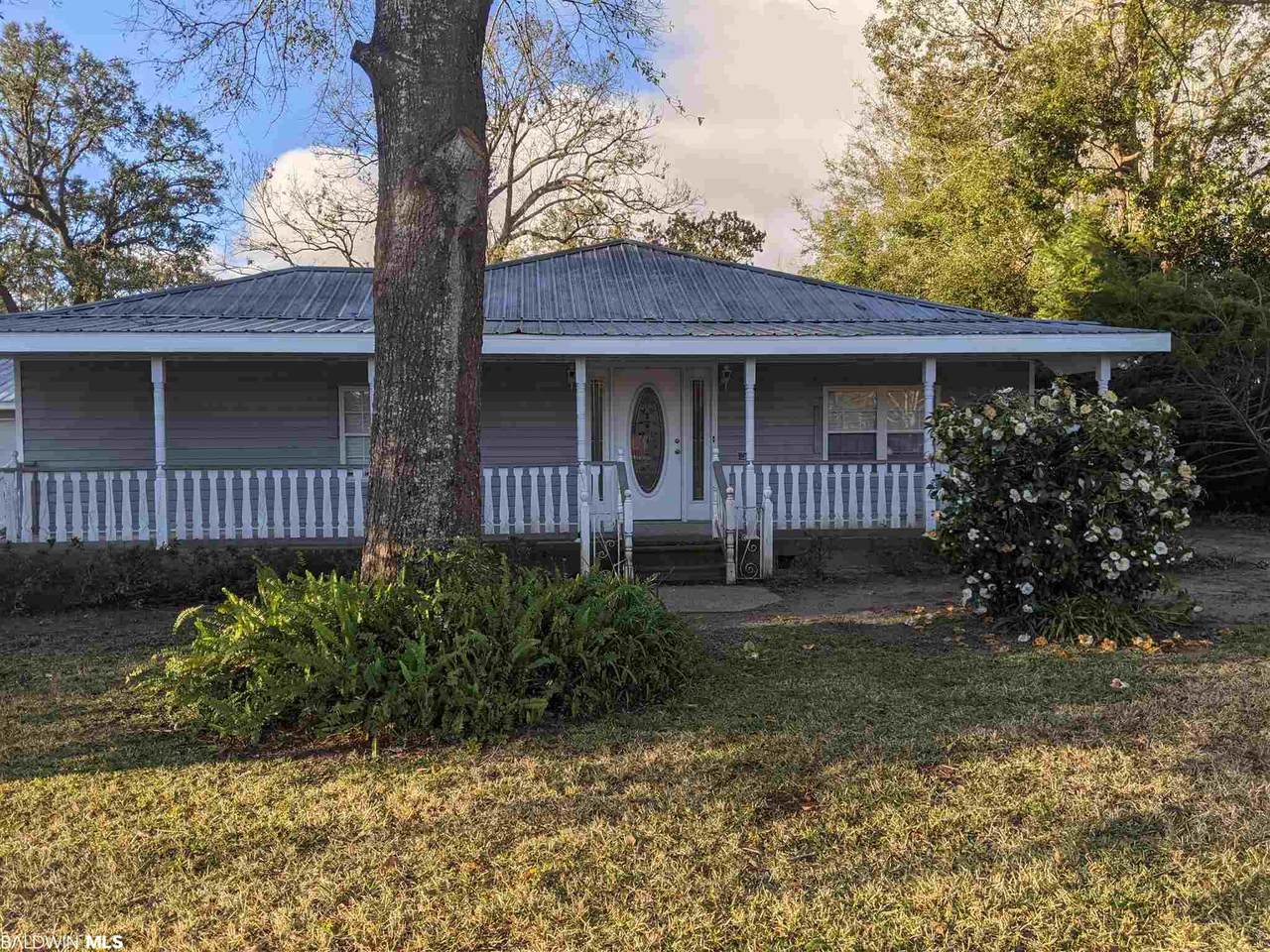 356 Pecan Avenue - Photo 1