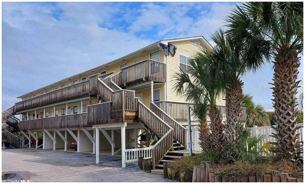 1138 Beach Blvd - Photo 1