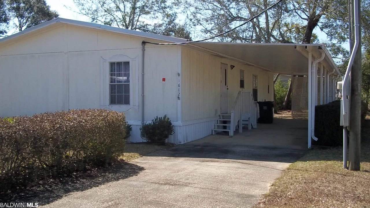 1682 Santa Cruz Dr - Photo 1