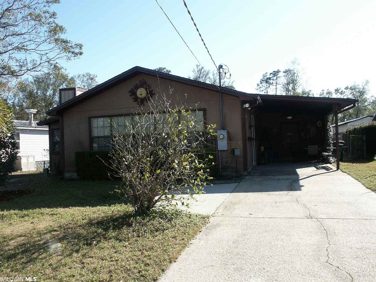 1601 Matias Dr - Photo 1