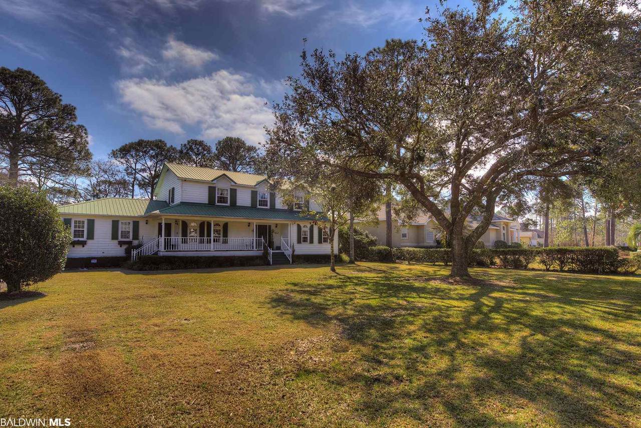 641 Wedgewood Drive - Photo 1