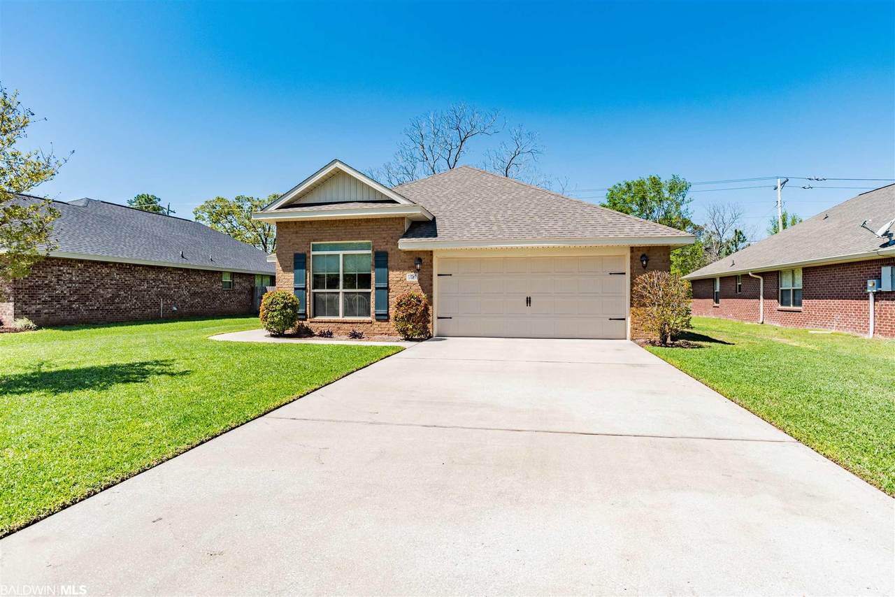 17027 Russet Court - Photo 1