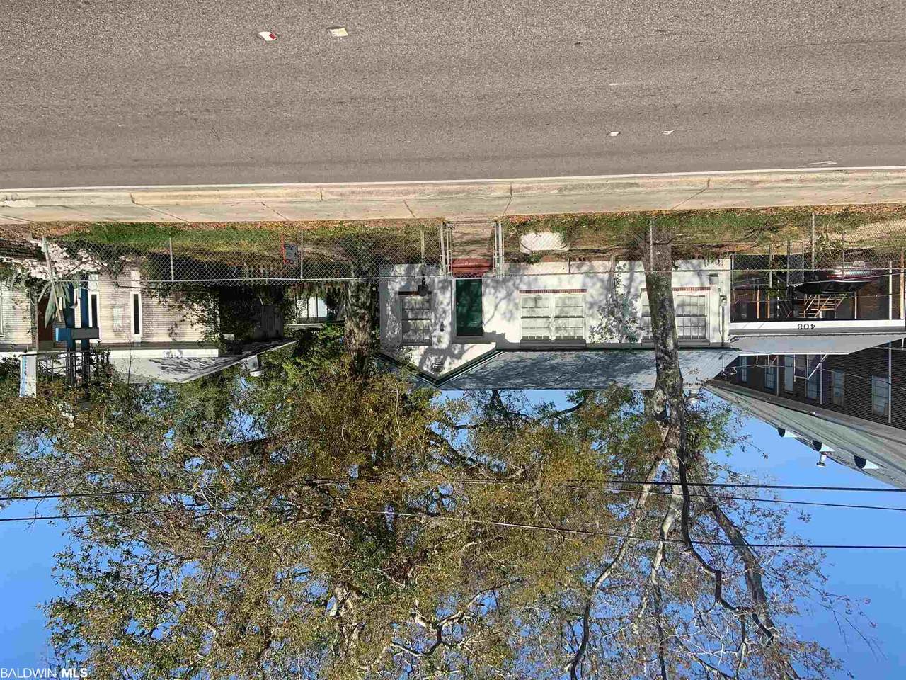 408 Navy Blvd - Photo 1